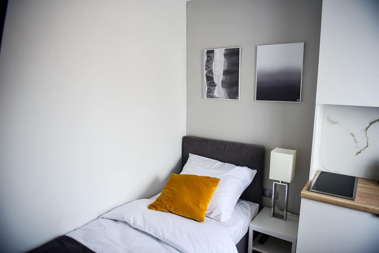 Hotel Coliber Klobuck Extérieur photo