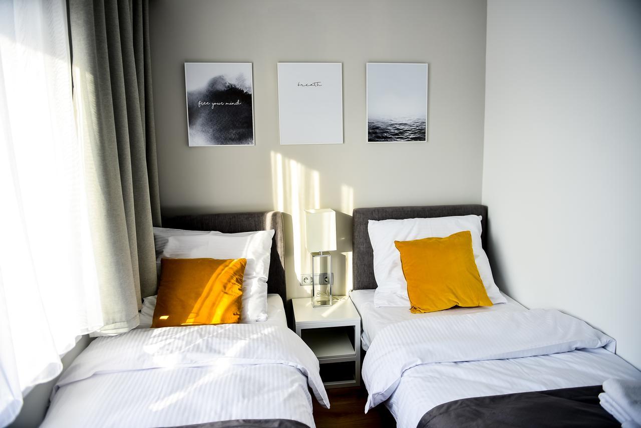Hotel Coliber Klobuck Extérieur photo